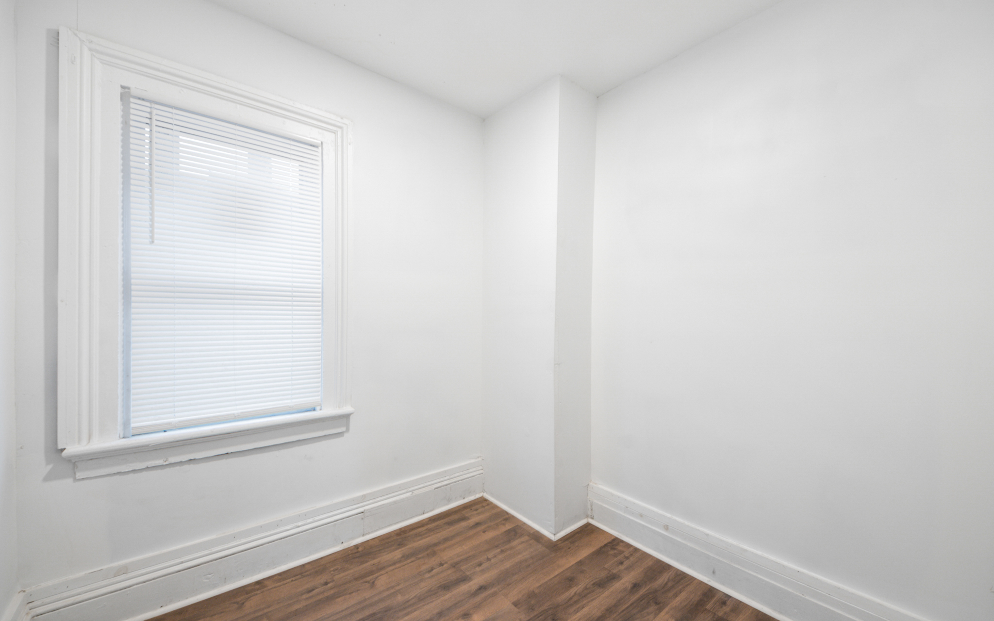 House for rent at 1361 E 45th St, Cleveland OH — photo 4