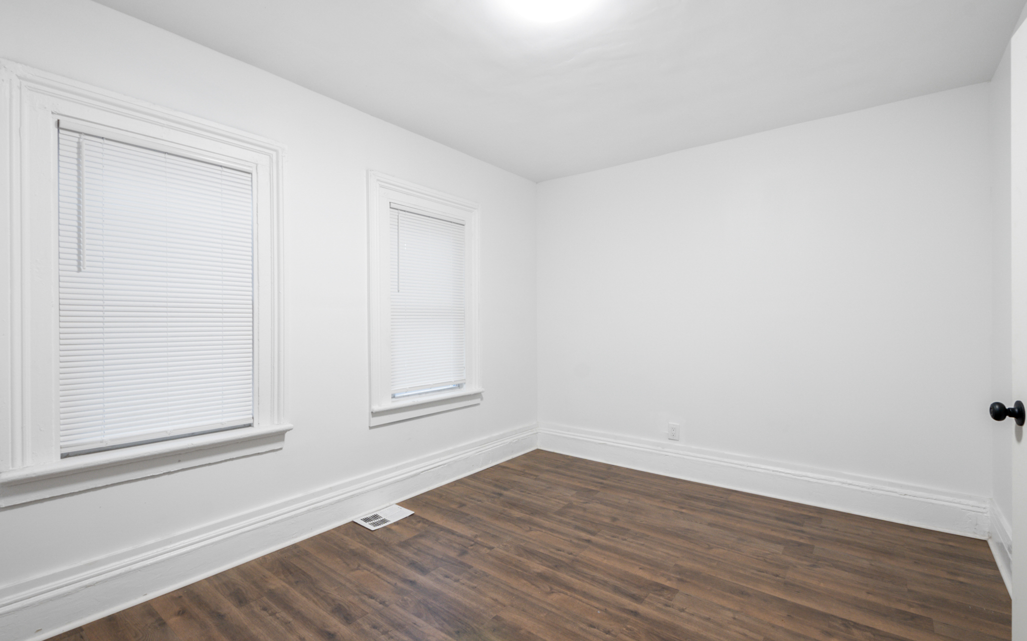 House for rent at 1361 E 45th St, Cleveland OH — photo 9