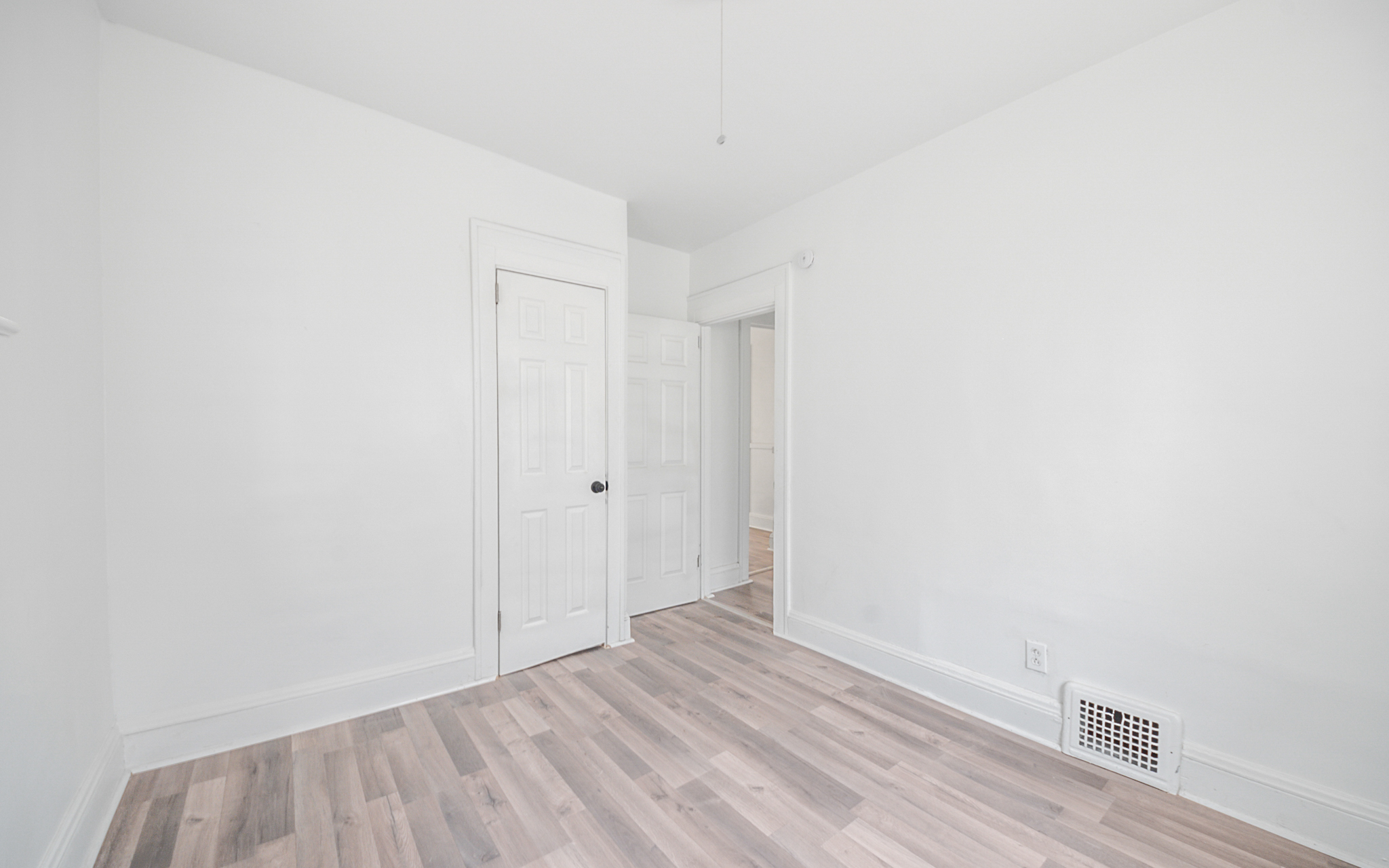 Duplex for rent at 8511 Jeffries Ave, Cleveland OH — photo 6