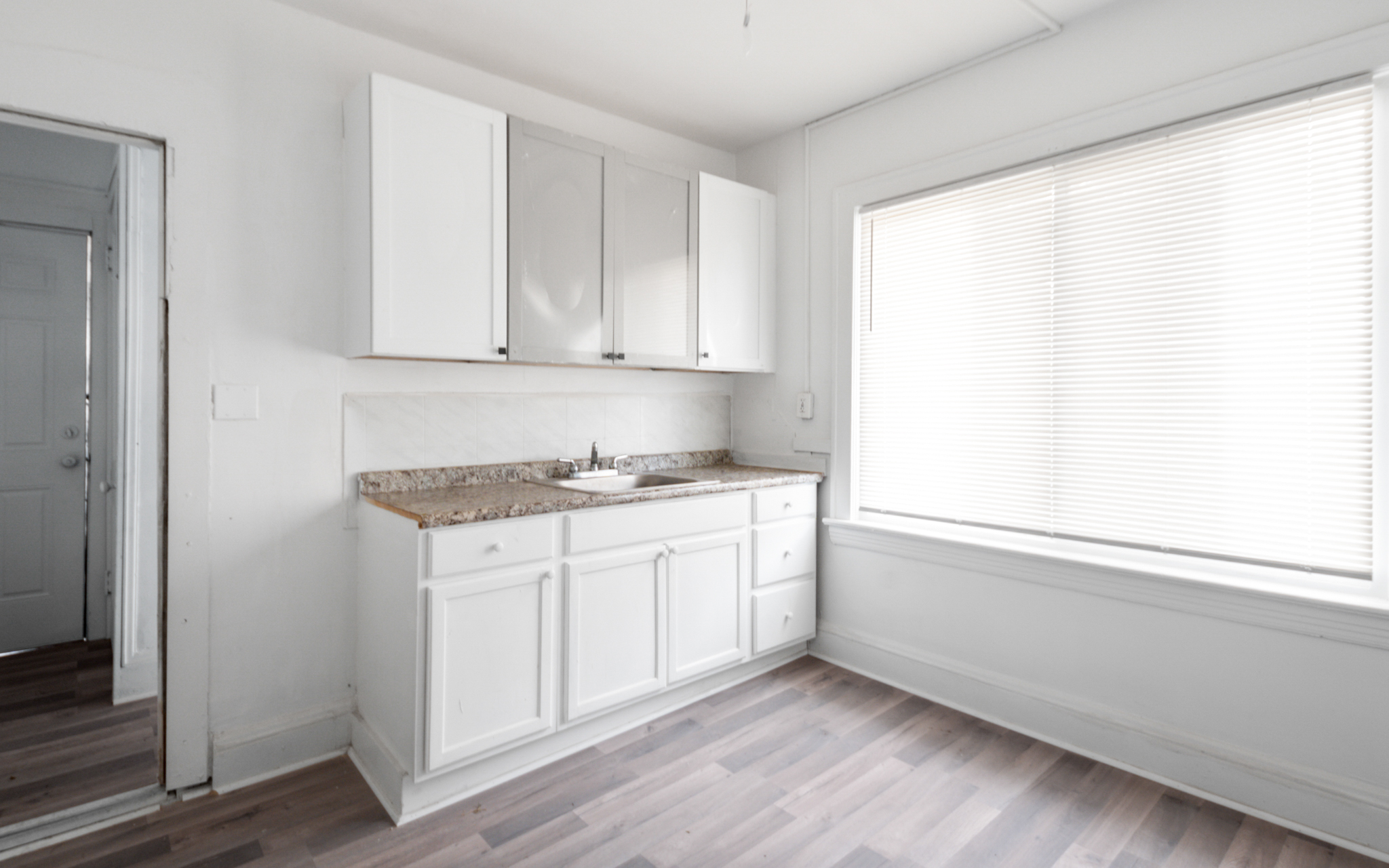 Duplex for rent at 8511 Jeffries Ave, Cleveland OH — photo 12