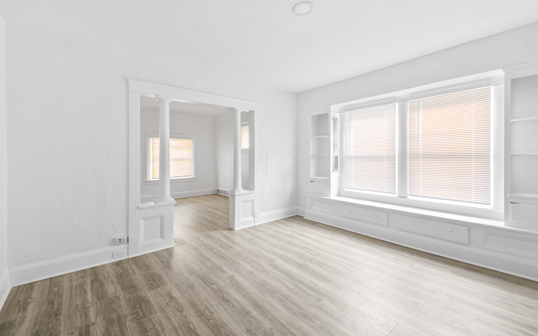Duplex for rent at 8002 Maryland Ave, Cleveland OH — photo 2