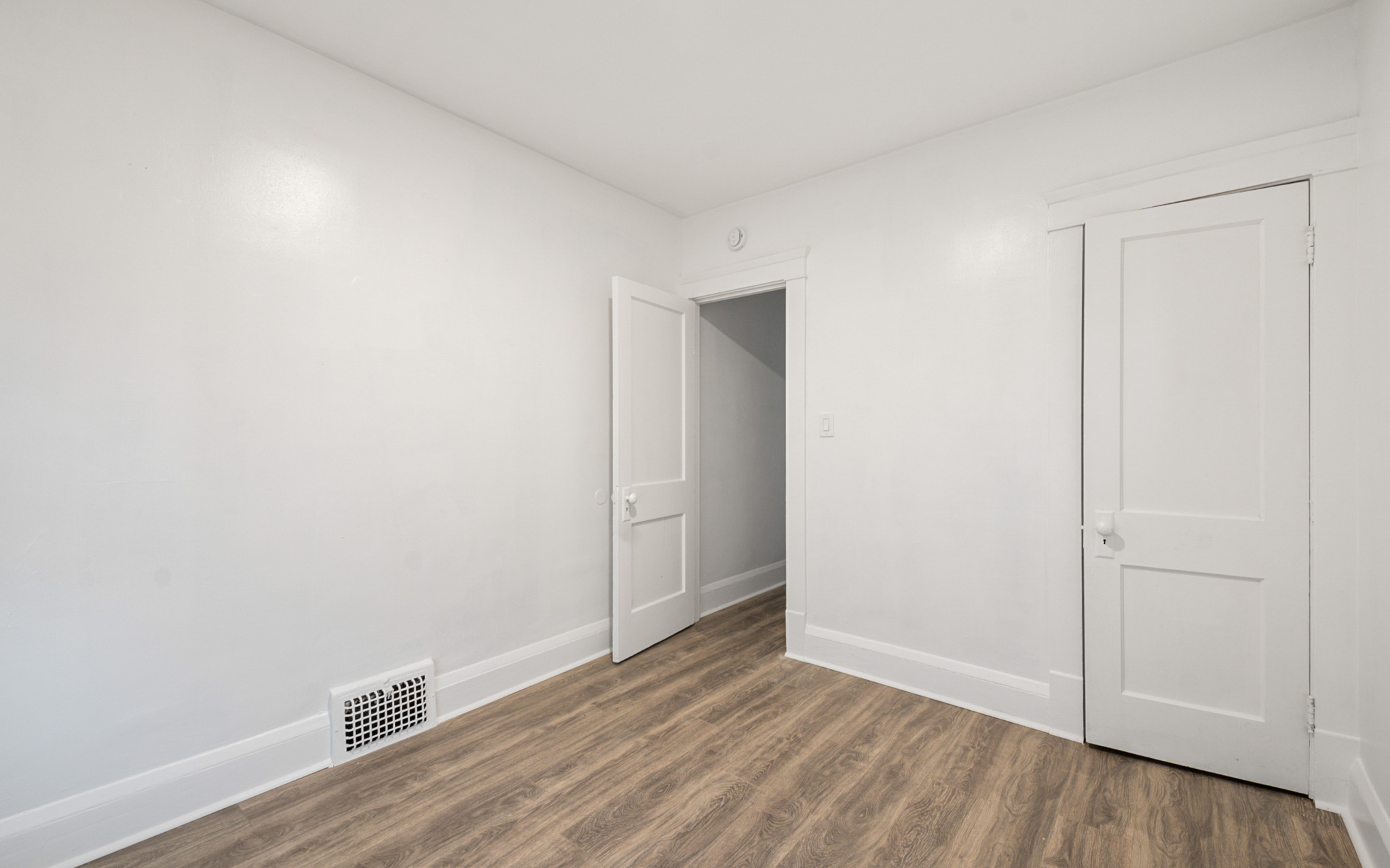 Duplex for rent at 8002 Maryland Ave, Cleveland OH — photo 6