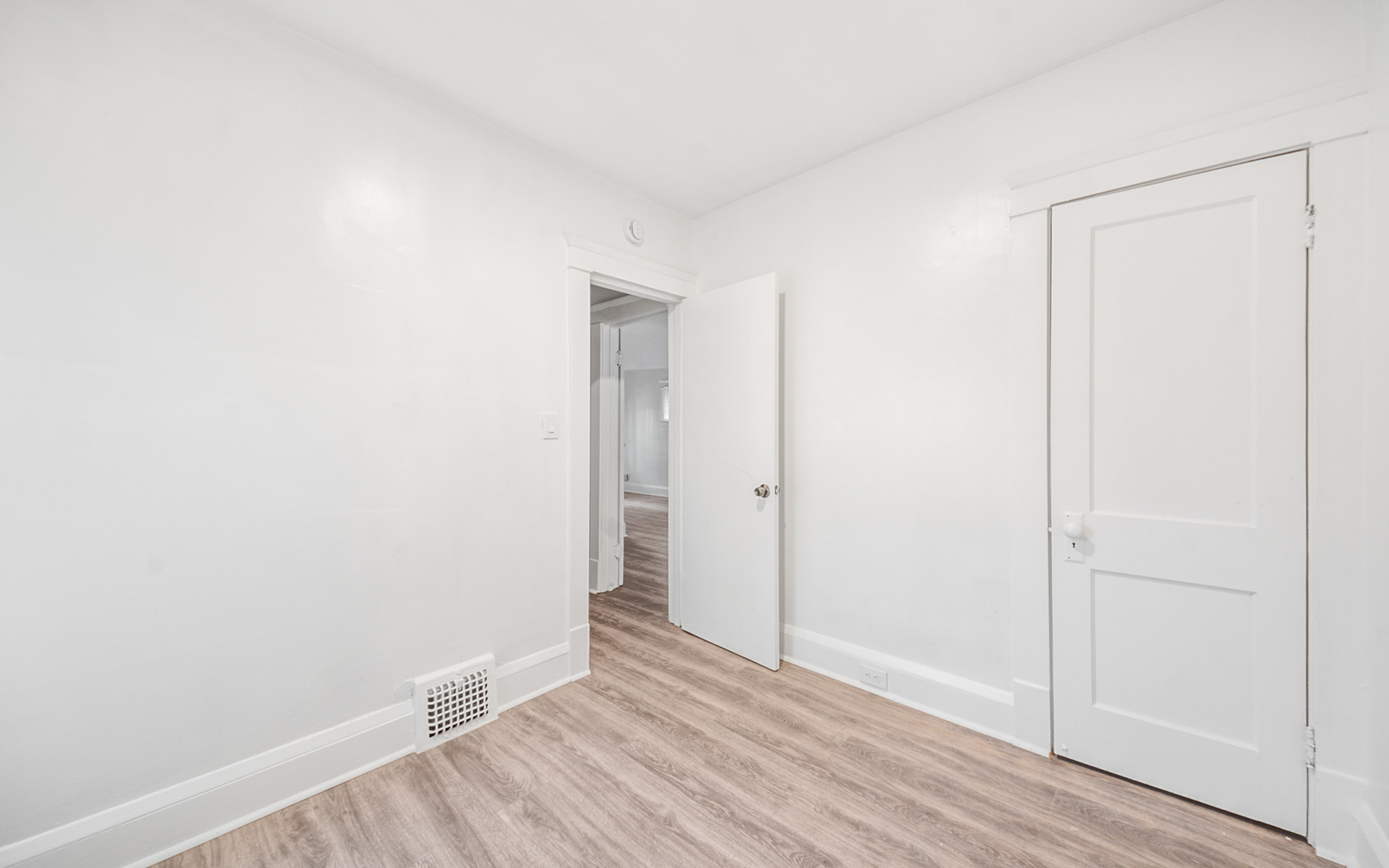 Duplex for rent at 8002 Maryland Ave, Cleveland OH — photo 12