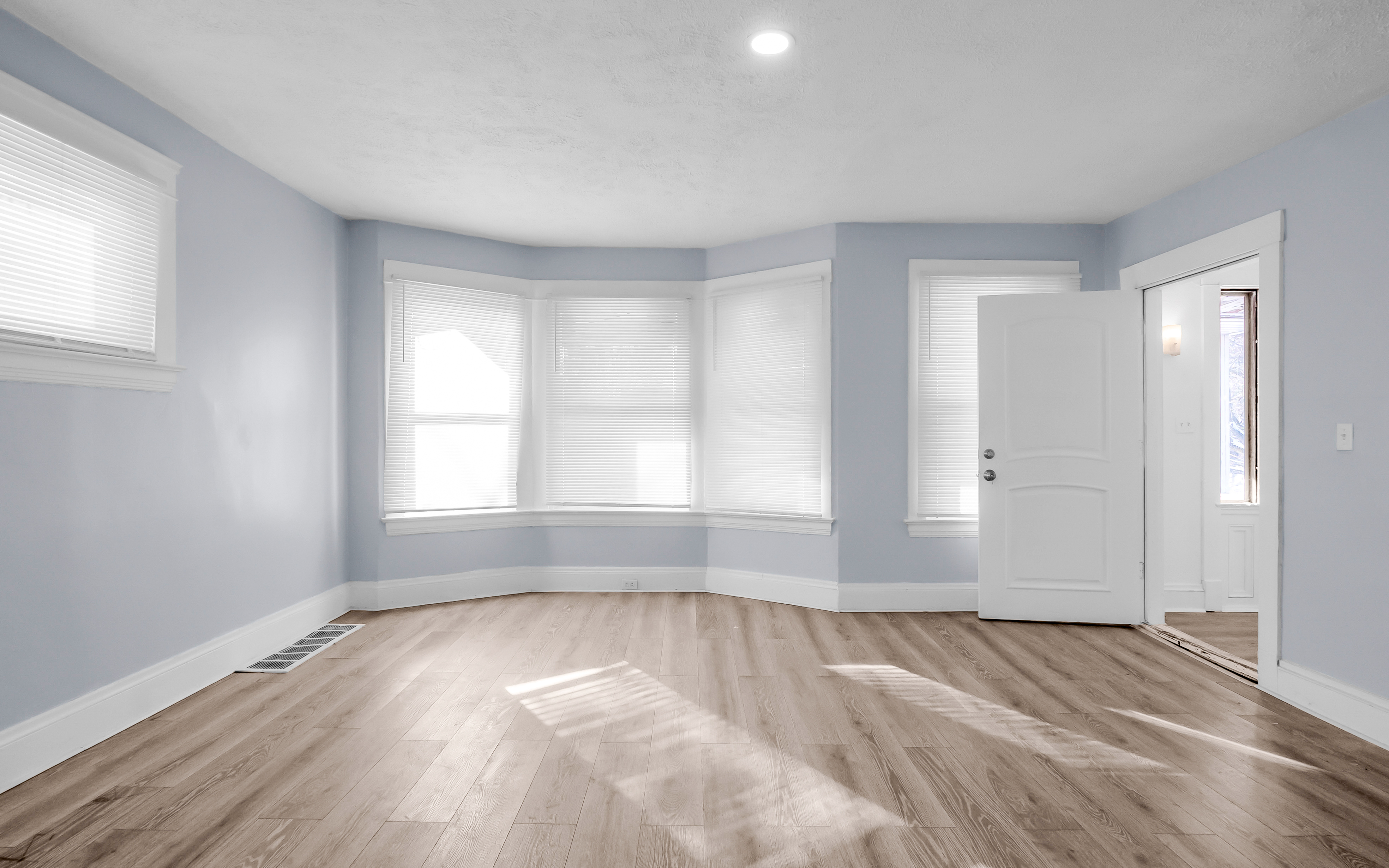 Duplex for rent at 11215 Whitmore Ave, Cleveland OH — photo 4