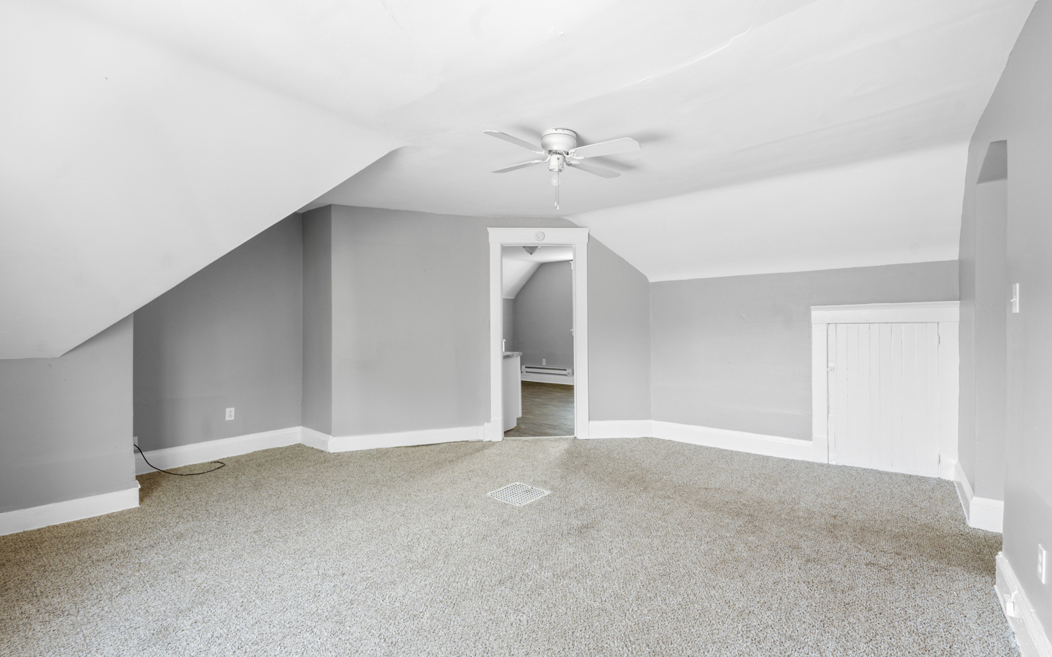 Triplex for rent at 1261 E 99th St, Cleveland OH — photo 10