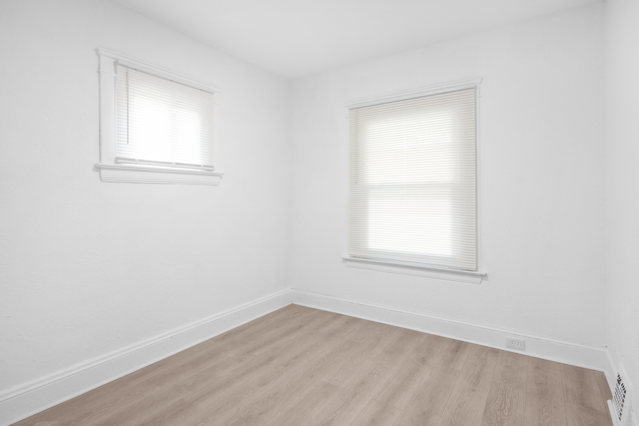 Duplex for rent at 10413 Mount Auburn Ave, Cleveland OH — photo 6