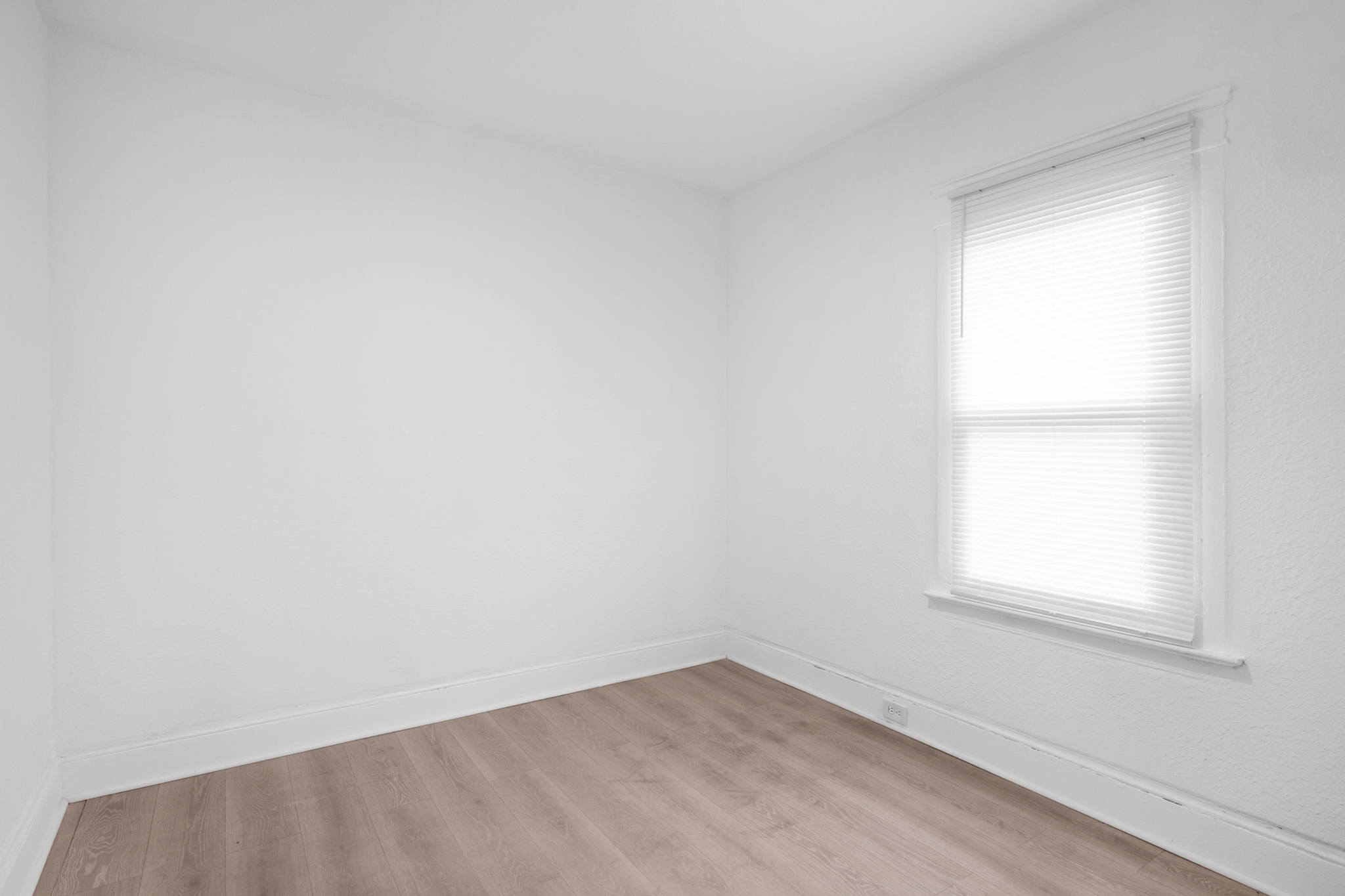 Duplex for rent at 10413 Mount Auburn Ave, Cleveland OH — photo 8