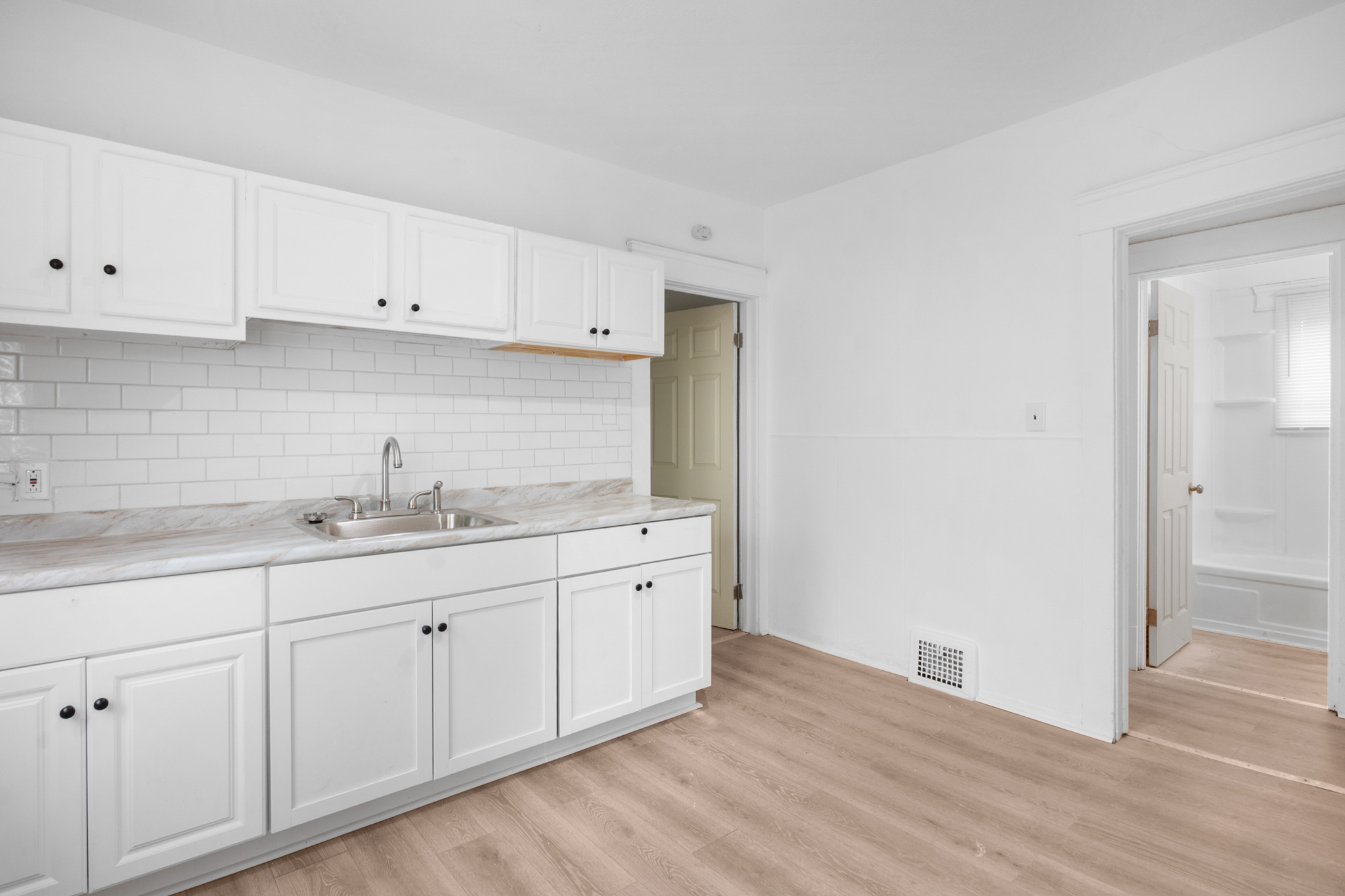 Duplex for rent at 10413 Mount Auburn Ave, Cleveland