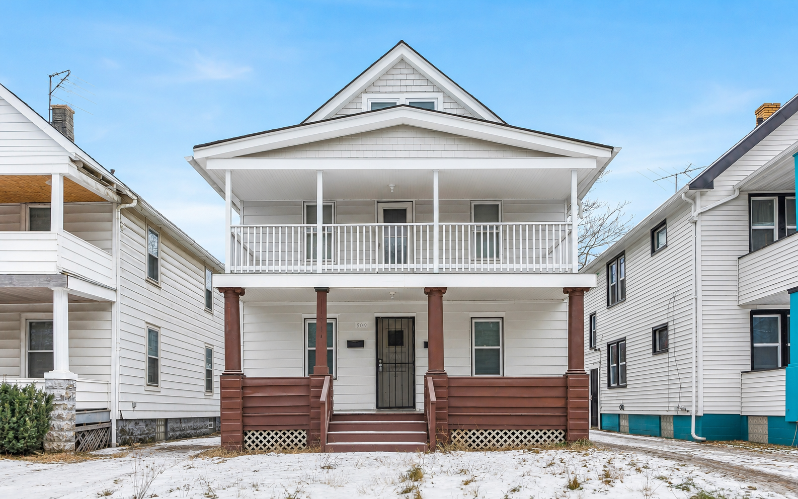 Apartment for rent at 509 E 143rd St, Cleveland