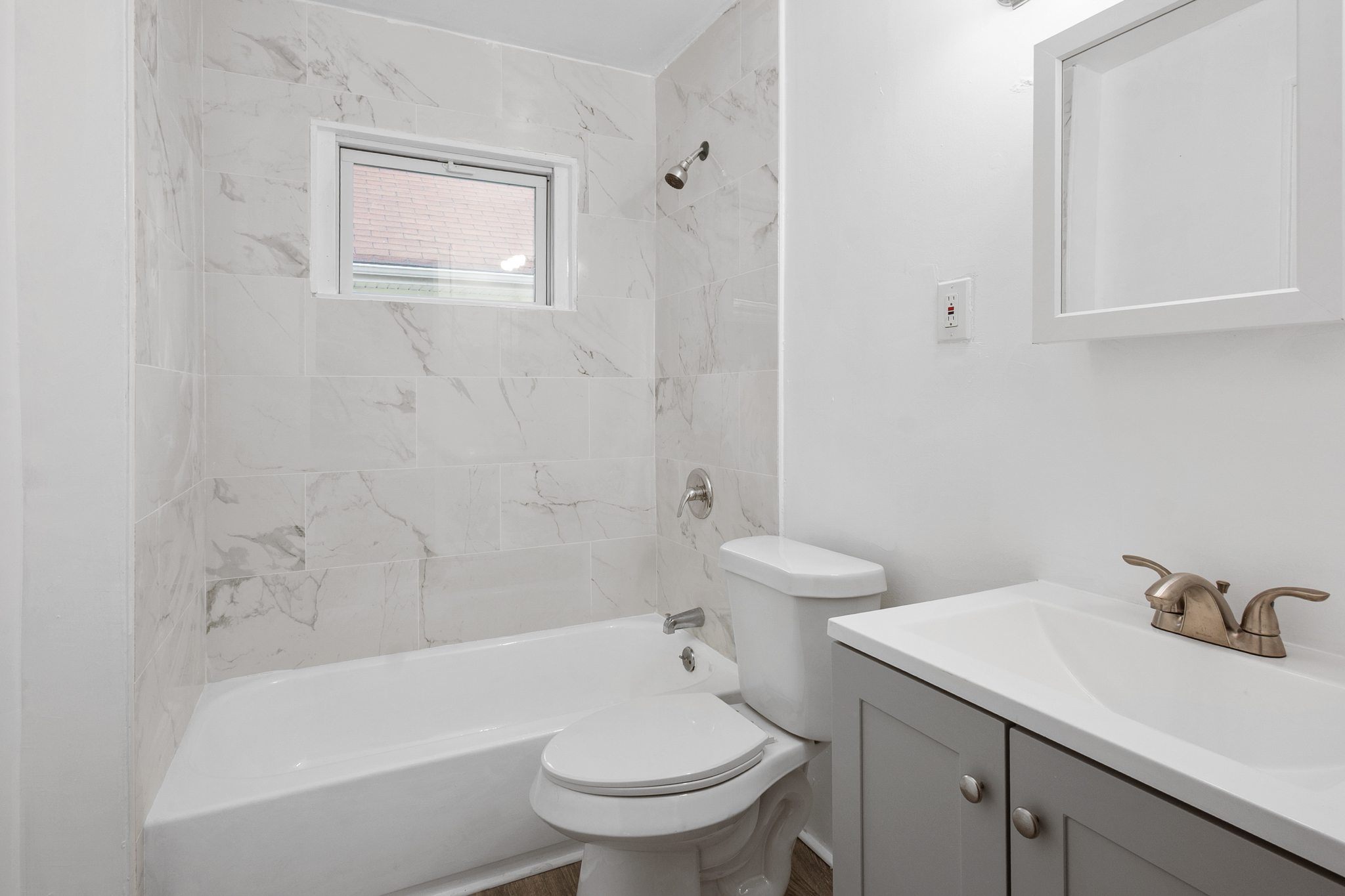 Duplex for rent at 13500 3rd Ave, East Cleveland