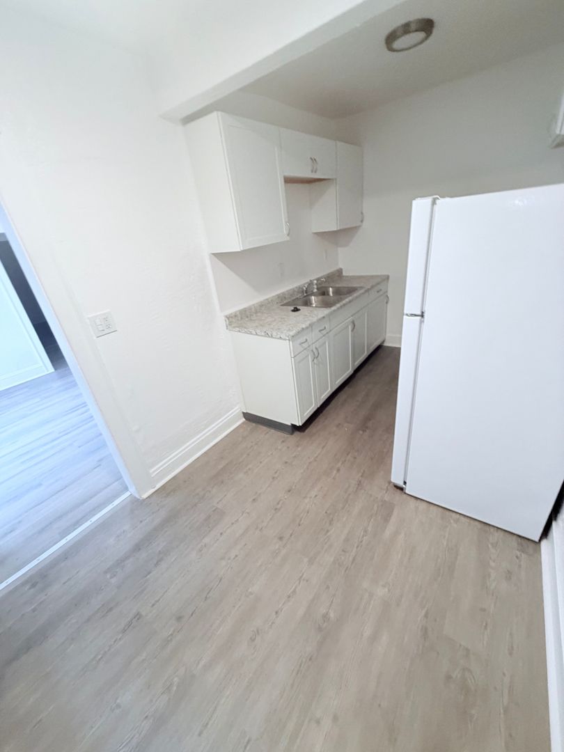 Apartment for rent at 13671 Euclid Ave, East Cleveland OH — photo 8