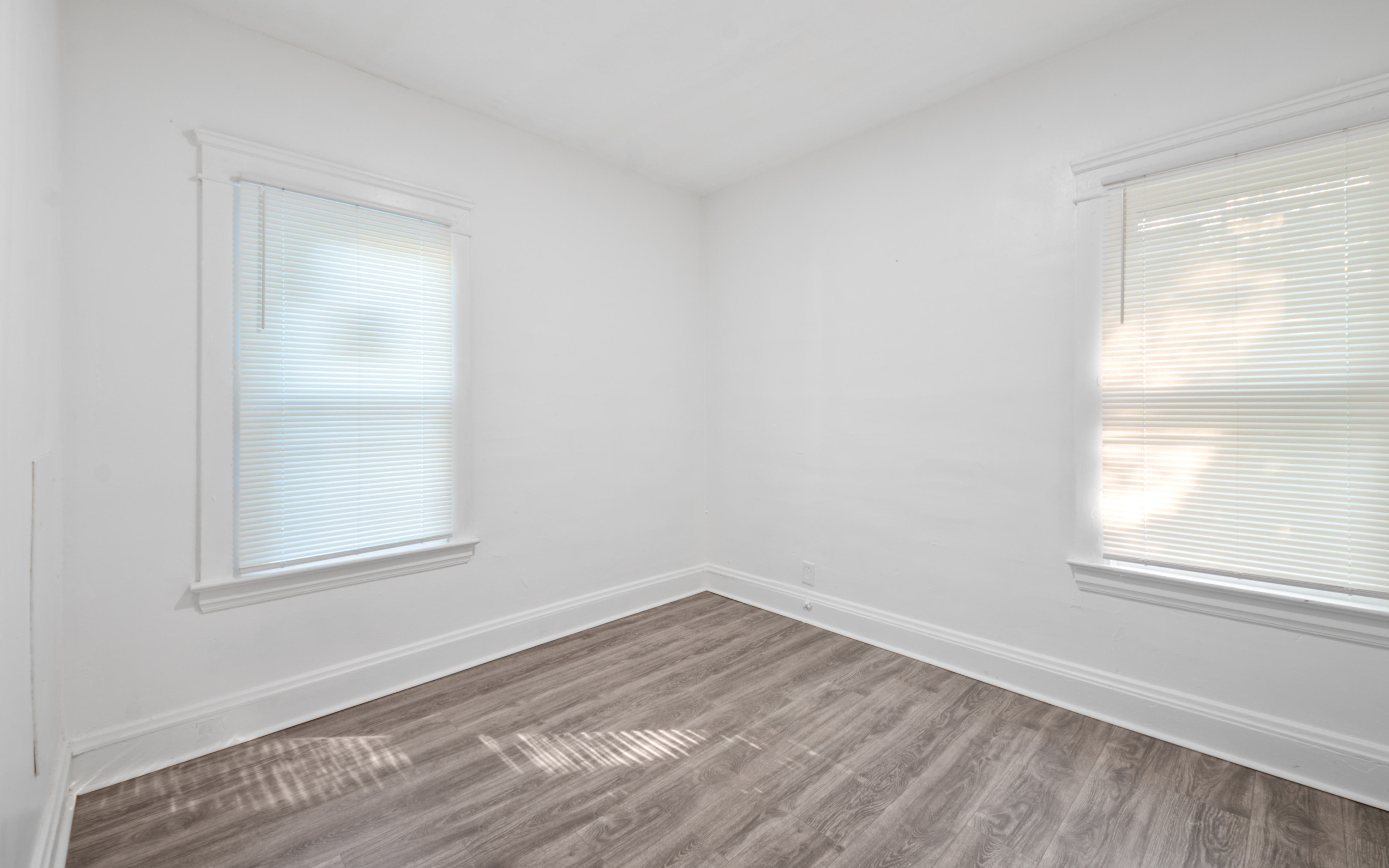 Duplex for rent at 635 E 124th St, Cleveland OH — photo 8