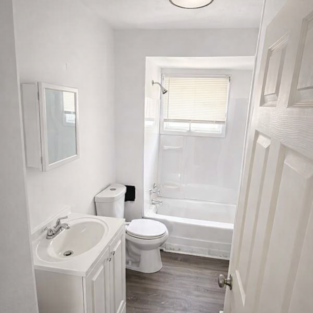 House for rent at 9702 Aetna Rd, Cleveland OH — photo 5