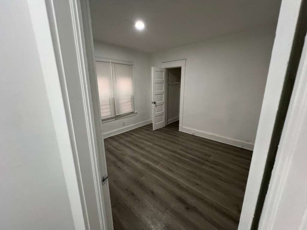 Duplex for rent at 10314 Adams Ave, Cleveland OH — photo 7