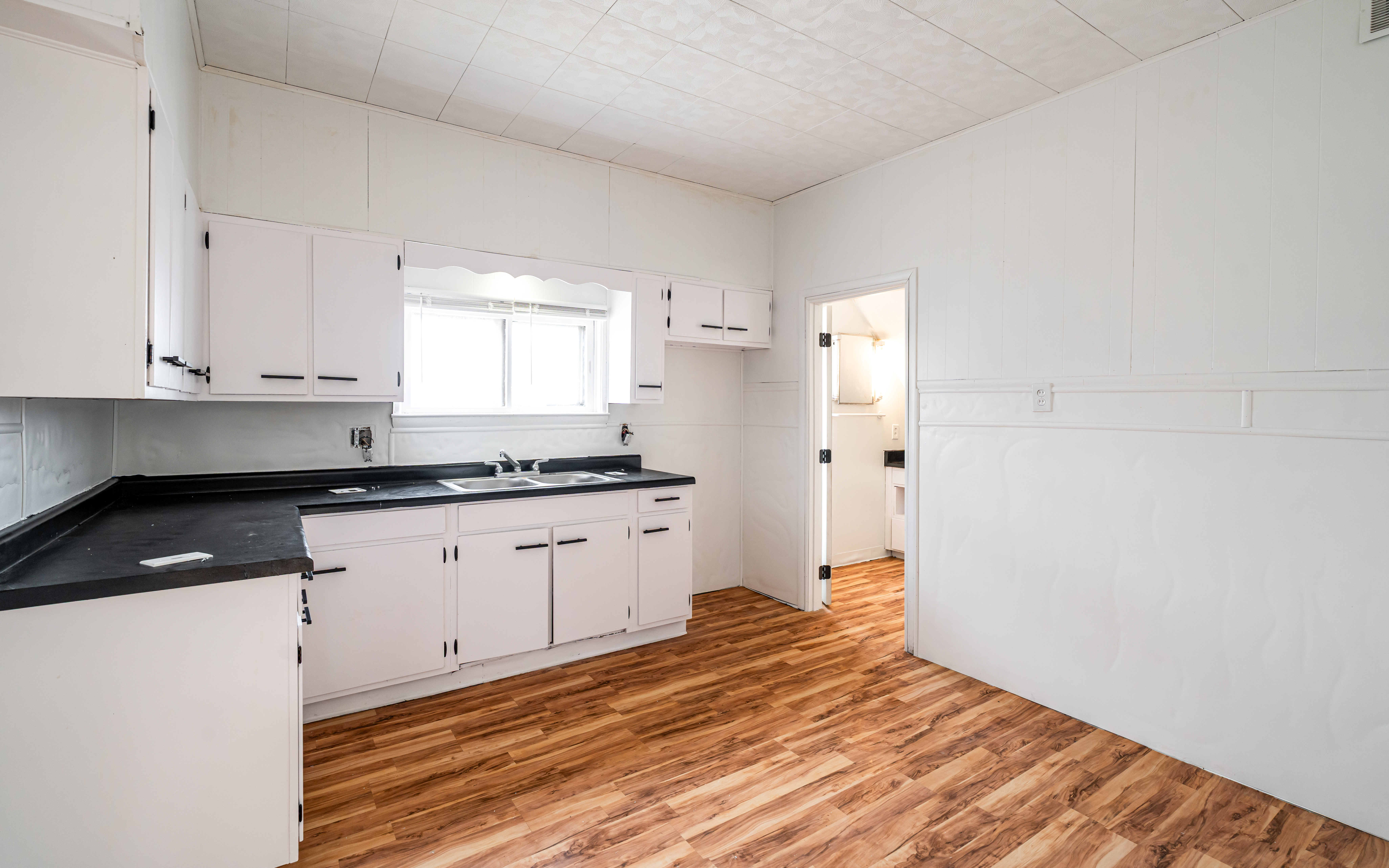 Duplex for rent at 2955 N 17th St, Milwaukee WI — photo 9