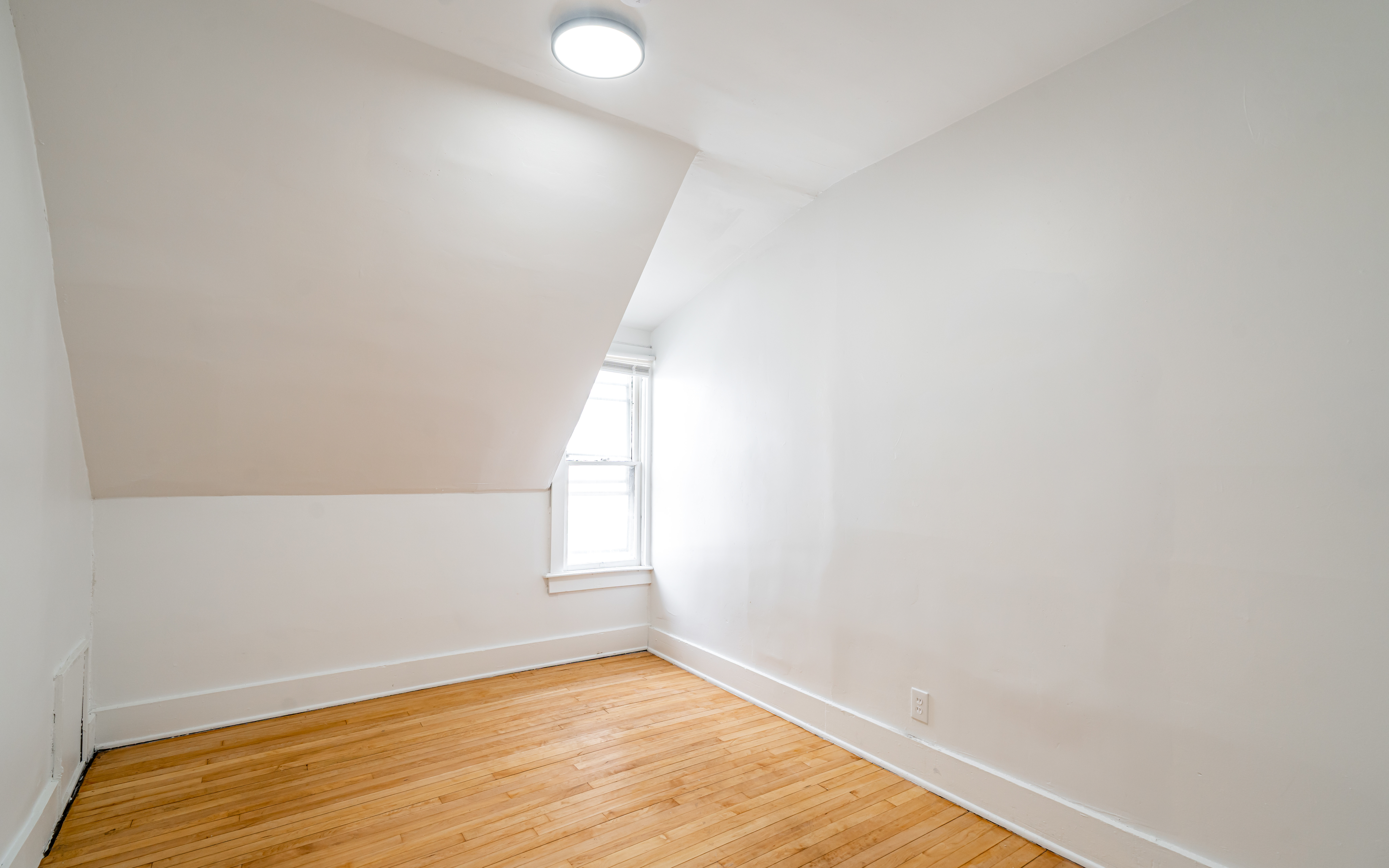 Duplex for rent at 2955 N 17th St, Milwaukee WI — photo 10
