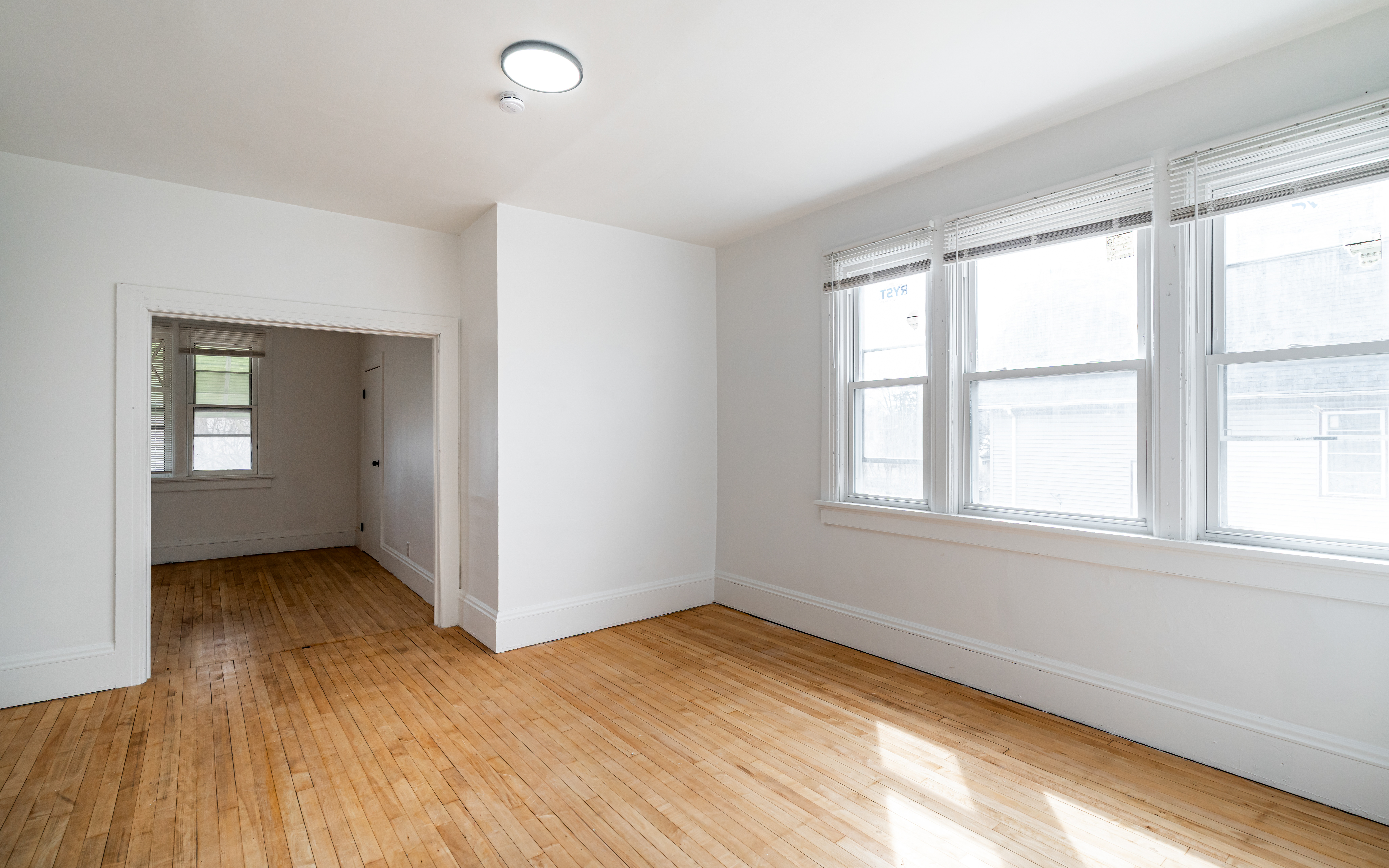 Duplex for rent at 2955 N 17th St, Milwaukee WI — photo 12