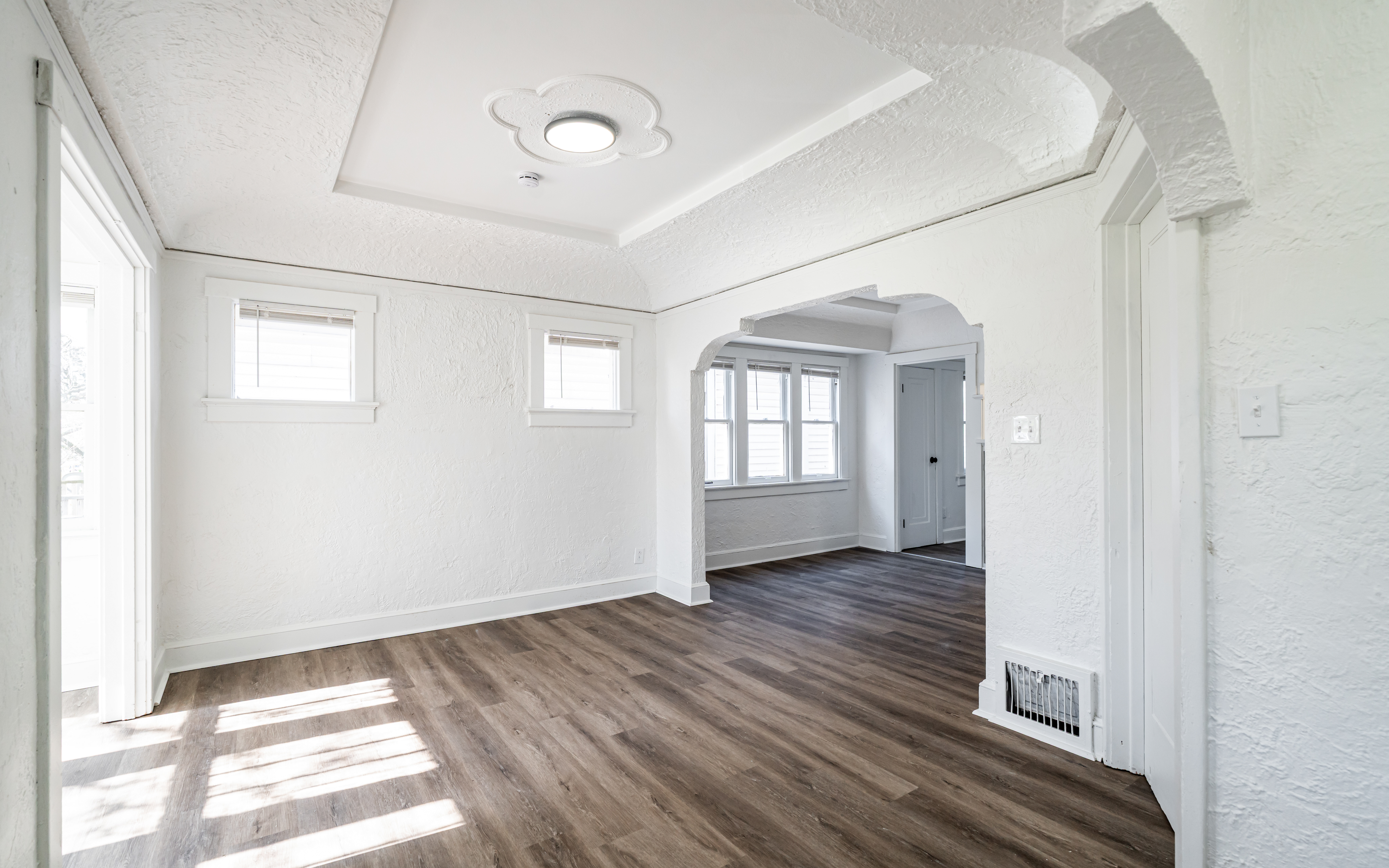 Duplex for rent at 3151 N 11th St, Milwaukee WI — photo 9